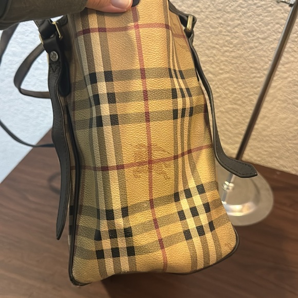 Vintage Burberry PVC Leather in good condition - Picture 3 of 12